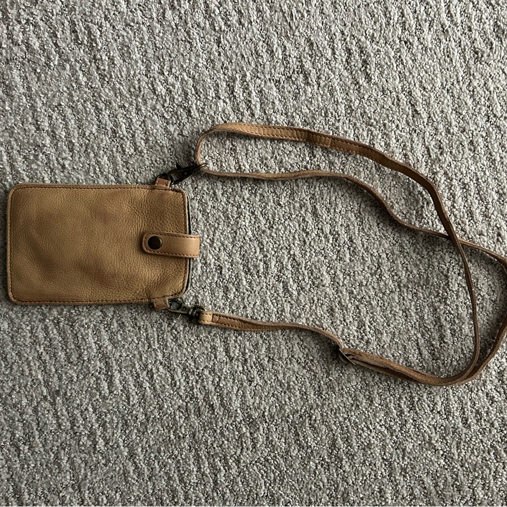 Hobo Tan Leather Crossbody Bag